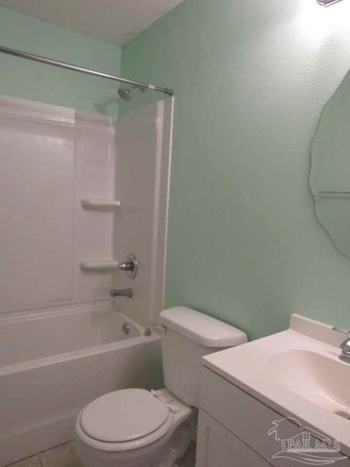 10509 Senegal Dr - Photo 5 of 13