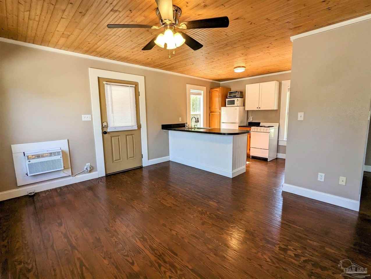 1705 N 17th Ave - Photo 5 of 19
