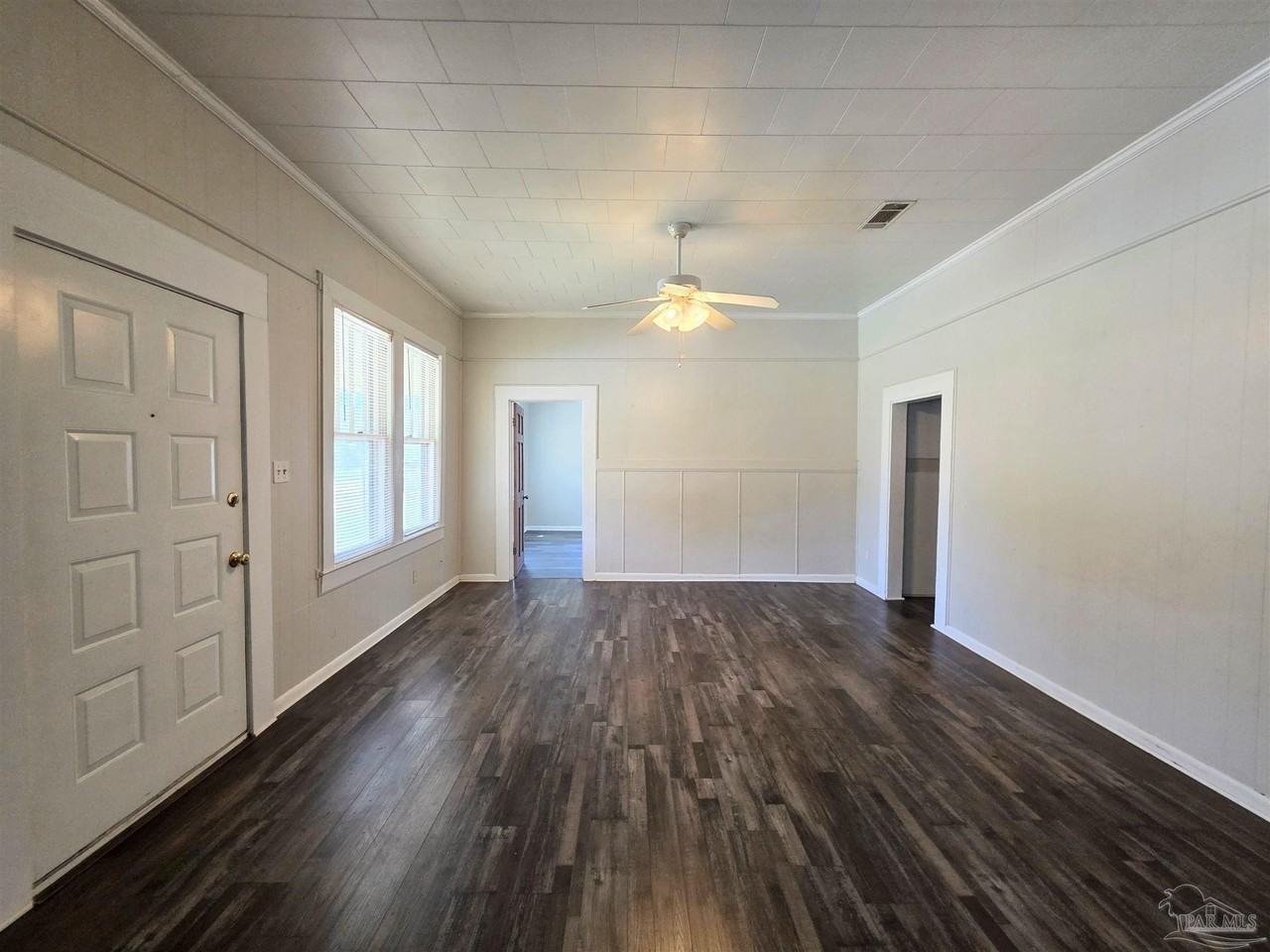 5404 N Blue Angel Pkwy - Photo 6 of 30