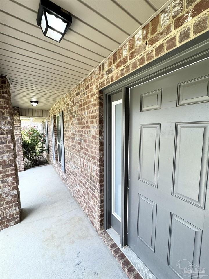 5628 Inspiration St - Photo 4 of 36