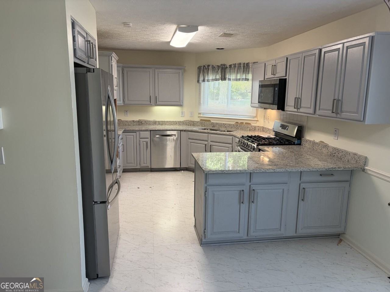 3089 Commons Xing - Photo 4 of 15