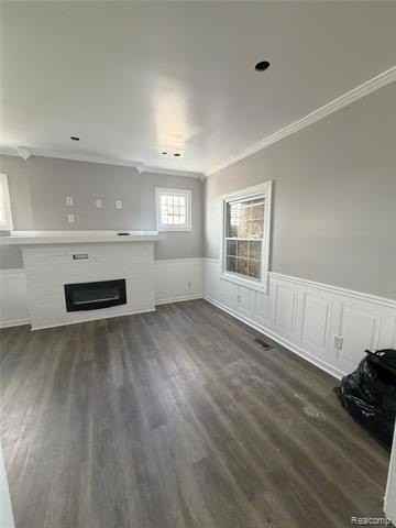 9024 Quincy St - Photo 6 of 8
