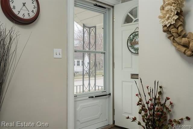 23128 Olmstead St - Photo 5 of 33