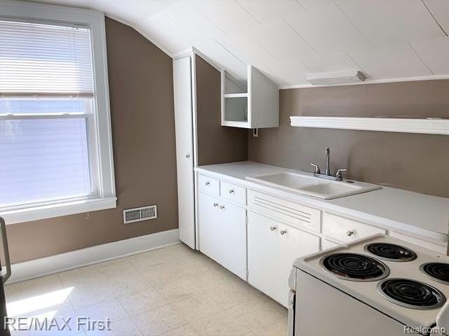 167 W Webster St - Photo 4 of 9