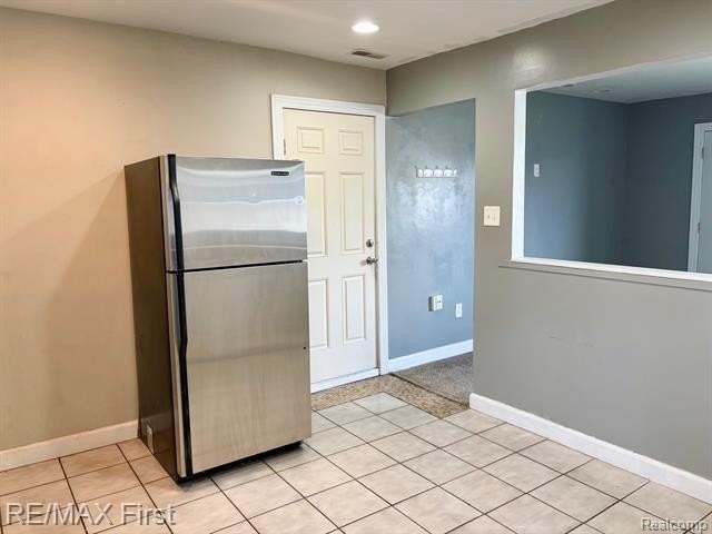 1492 E Woodruff Ave - Photo 5 of 11