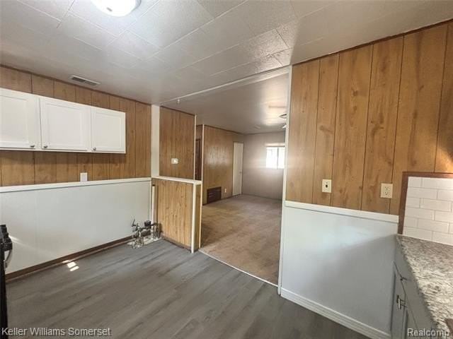 15907 Knight - Photo 2 of 11