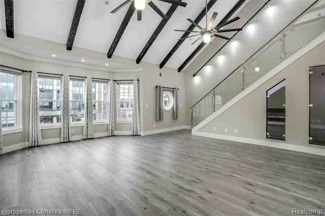 2542 Woodward Ave - Photo 5 of 28