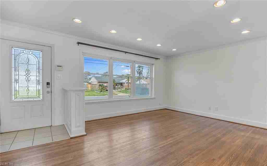 8212 Mona Ave - Photo 4 of 39