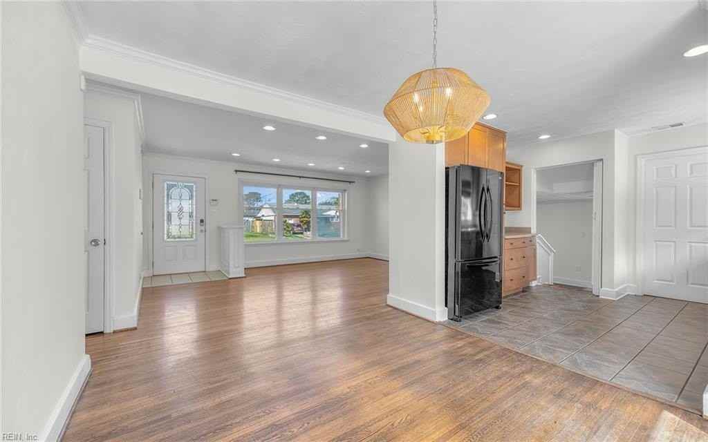 8212 Mona Ave - Photo 6 of 39