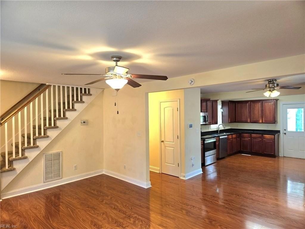 2201 Pershing Ave - Photo 5 of 39