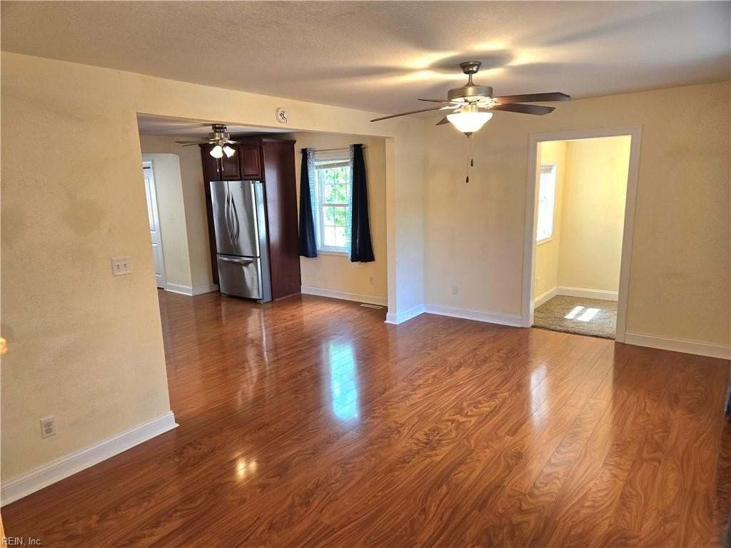 2201 Pershing Ave - Photo 6 of 39
