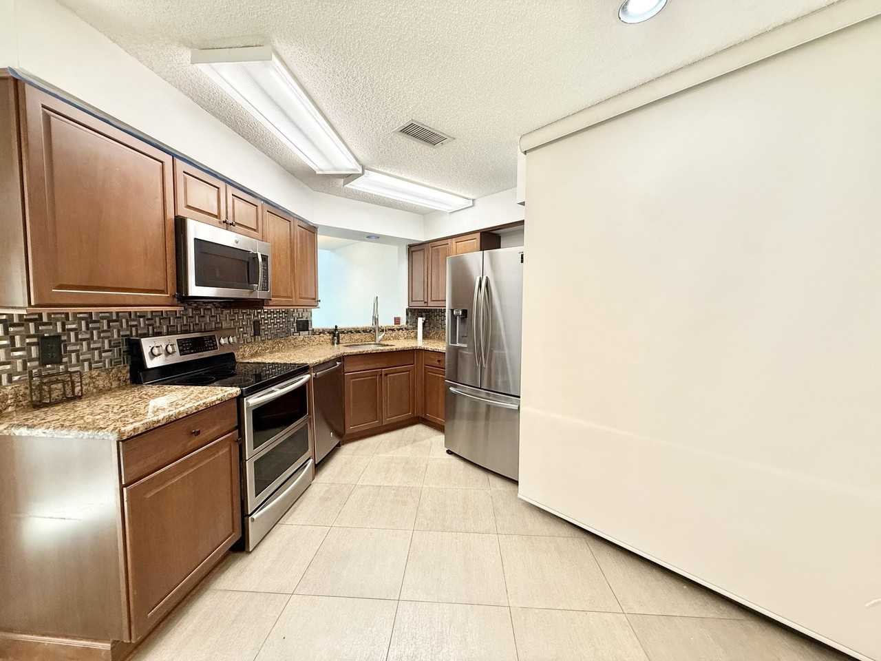 9190 Boca Gardens Pkwy #B - Photo 5 of 35