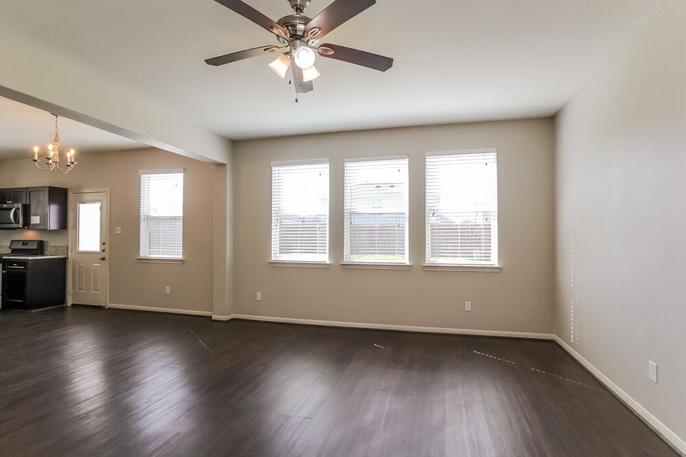 21835 Octavia Way - Photo 4 of 17