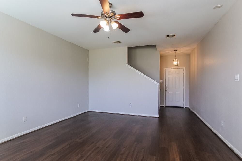 21835 Octavia Way - Photo 5 of 17