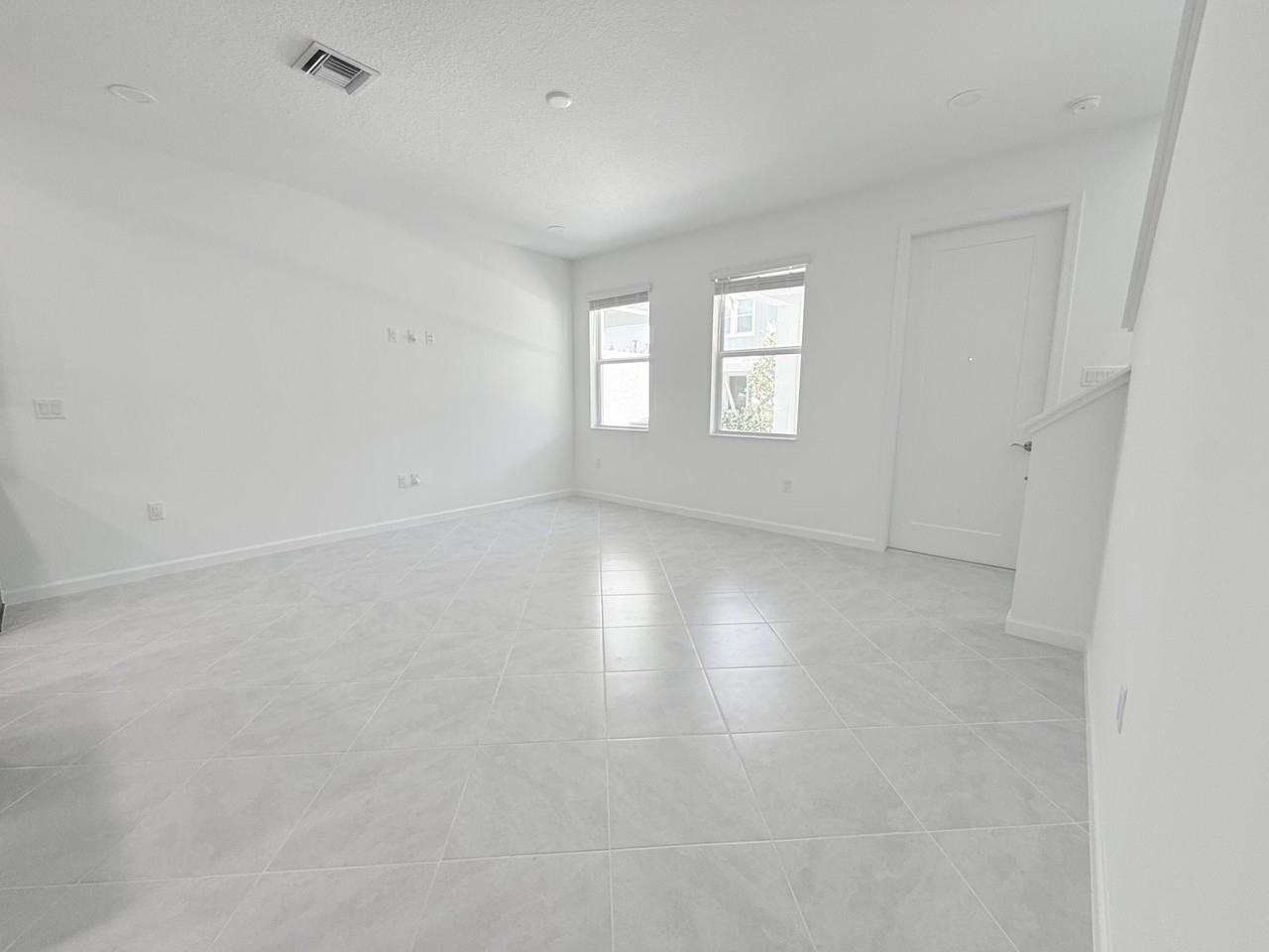 4394 S Longwood Lake Sq - Photo 6 of 27