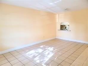 17255 Sw 95th Ave #208 - Photo 4 of 8