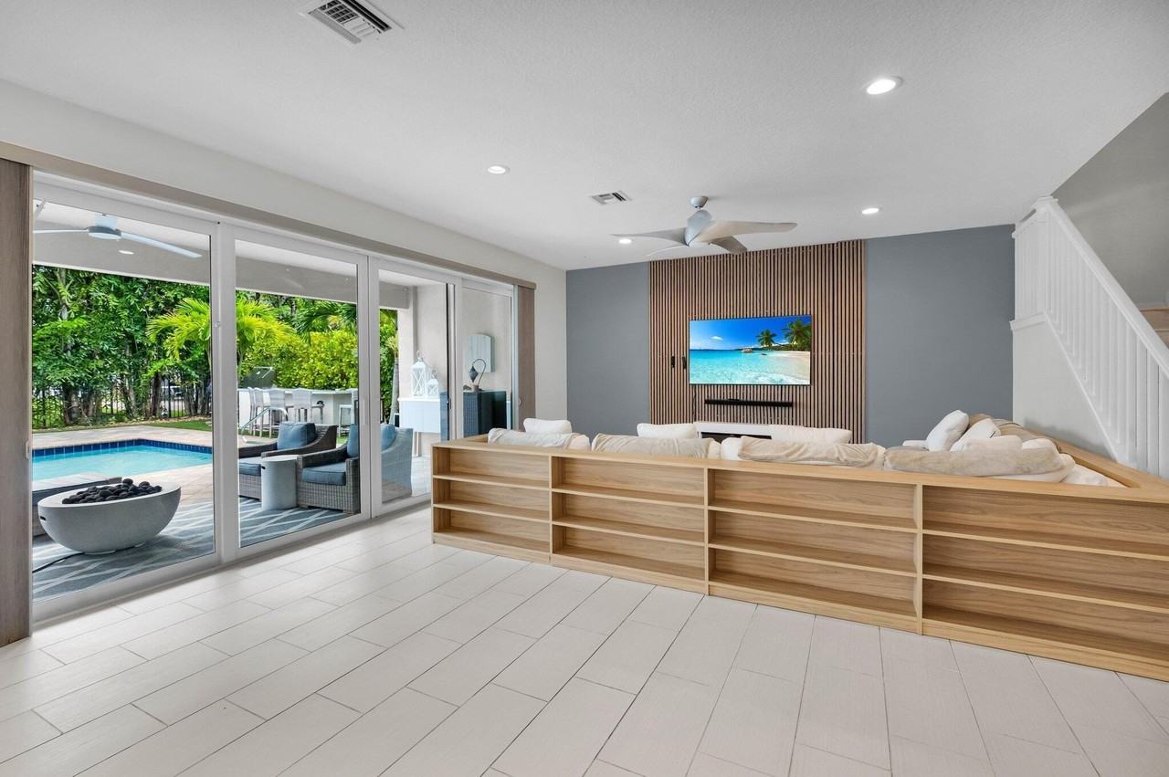 9712 Celtic Sea Ln - Photo 6 of 50