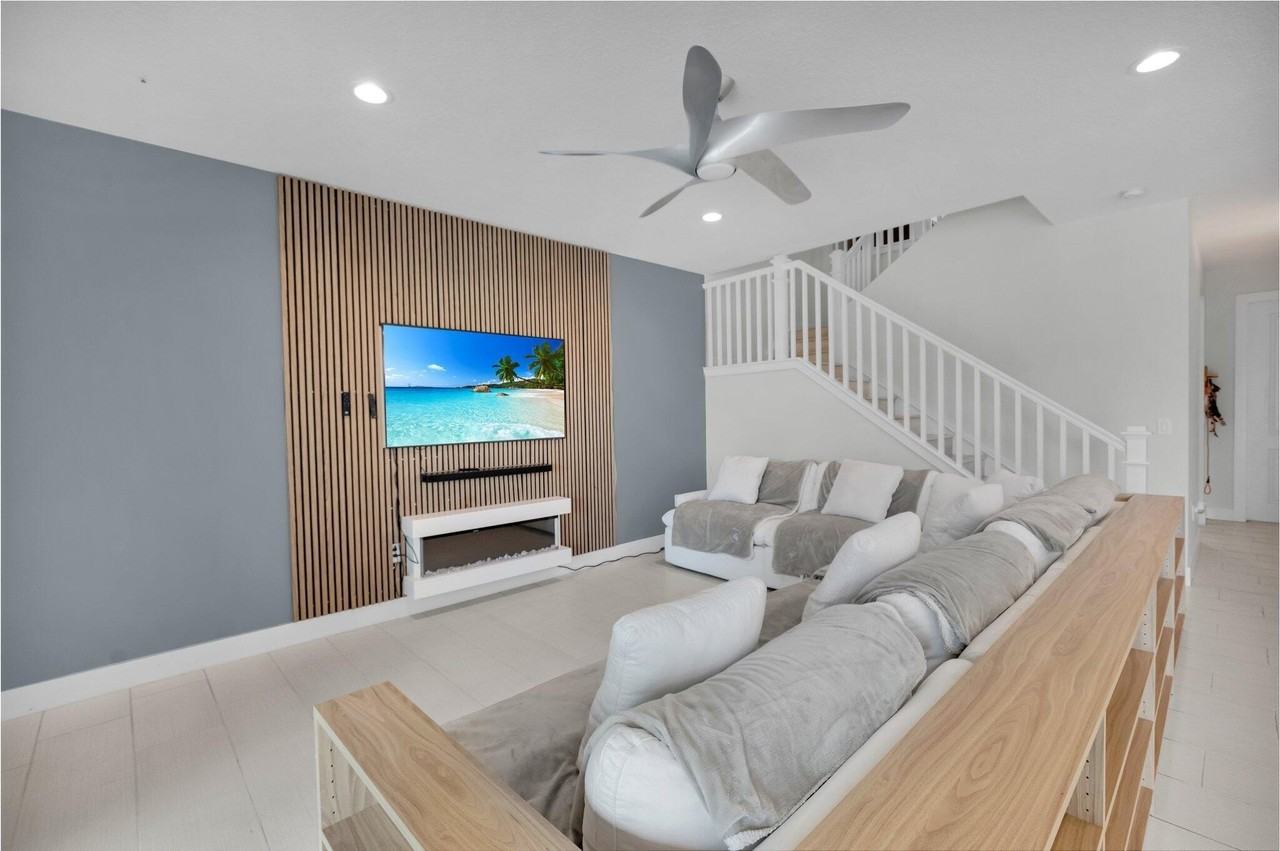 9712 Celtic Sea Ln - Photo 7 of 50