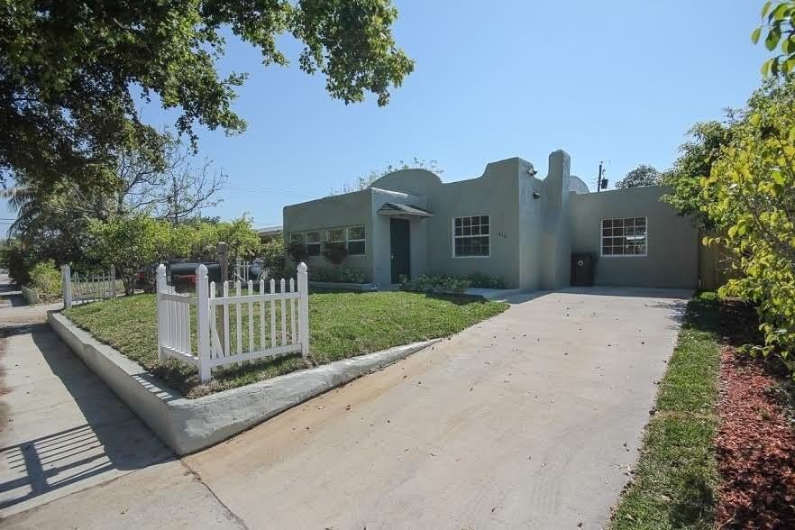 410 Franklin Rd - Photo 2 of 15