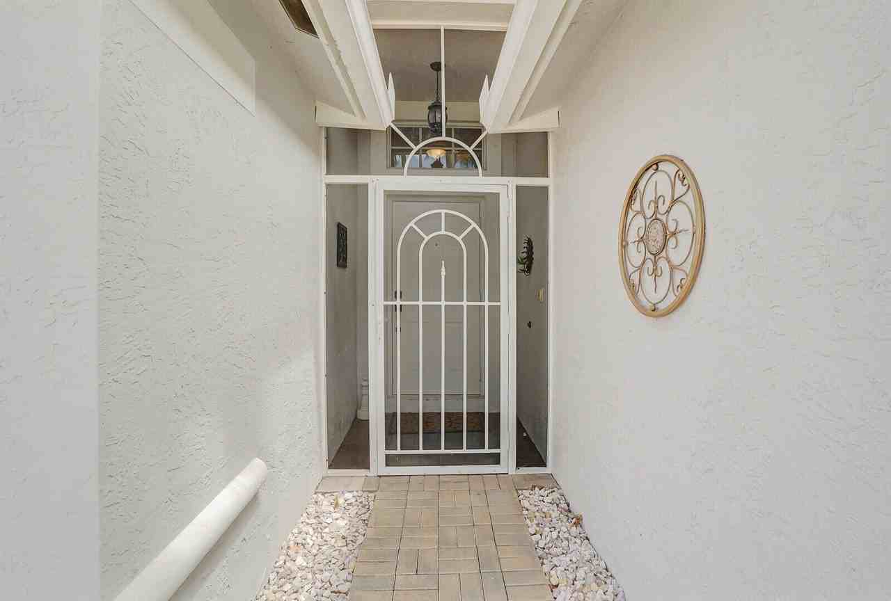 5335 Vernio Ln - Photo 4 of 50