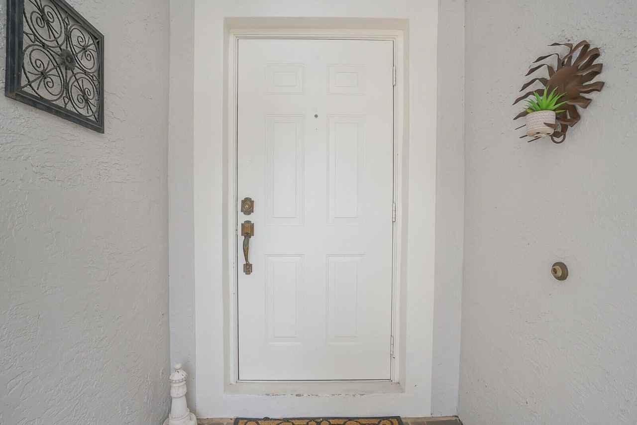 5335 Vernio Ln - Photo 5 of 50