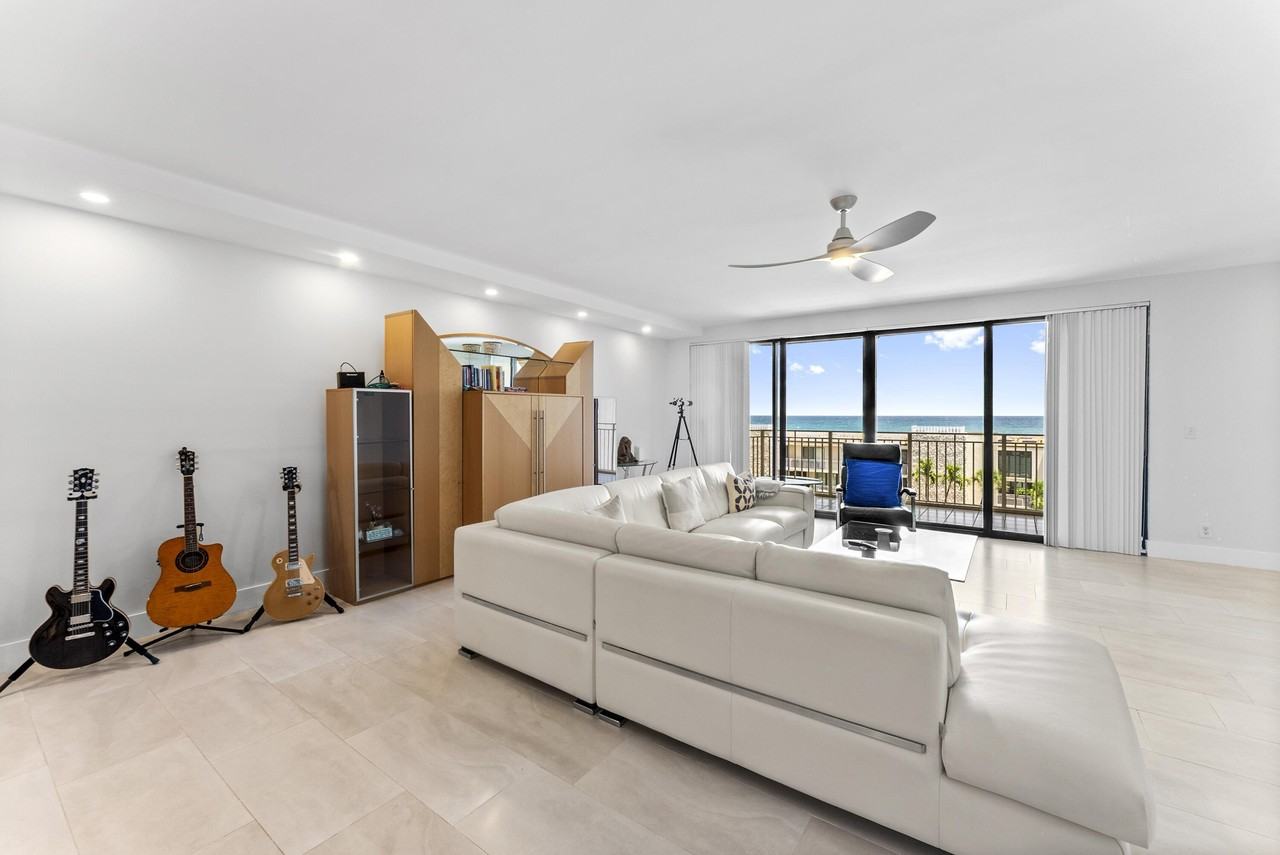 2155 S Ocean Blvd #11 - Photo 6 of 33