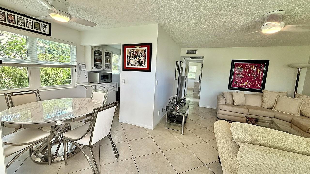316 Markham Ct - Photo 3 of 50