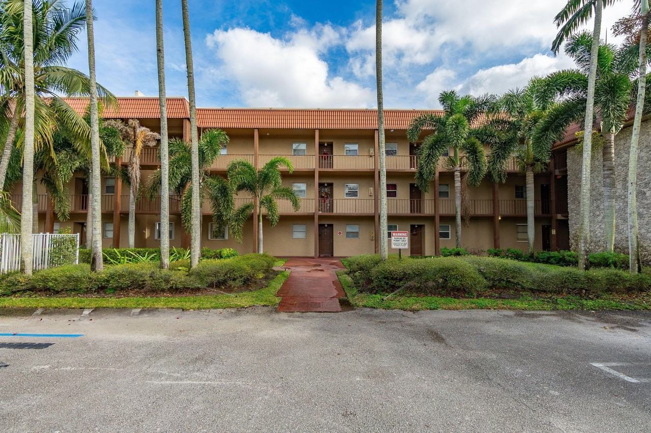120 Sparrow Dr #315