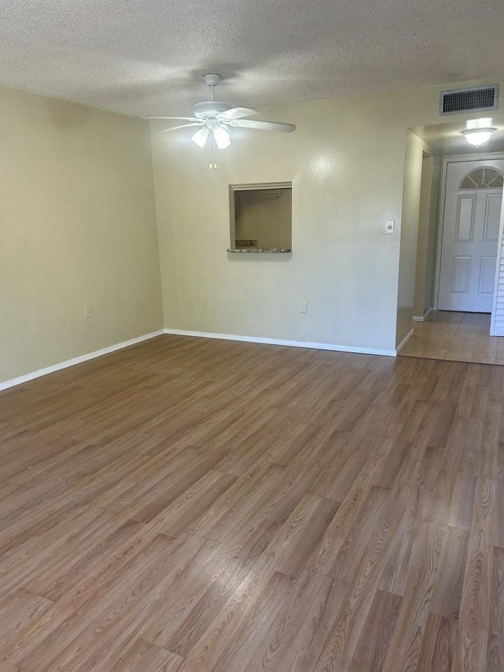 4304 Nw 9th Ave #2-2D - Photo 6 of 24