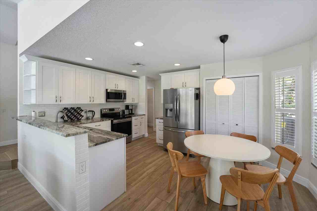 4033 Bluff Harbor Way - Photo 6 of 17