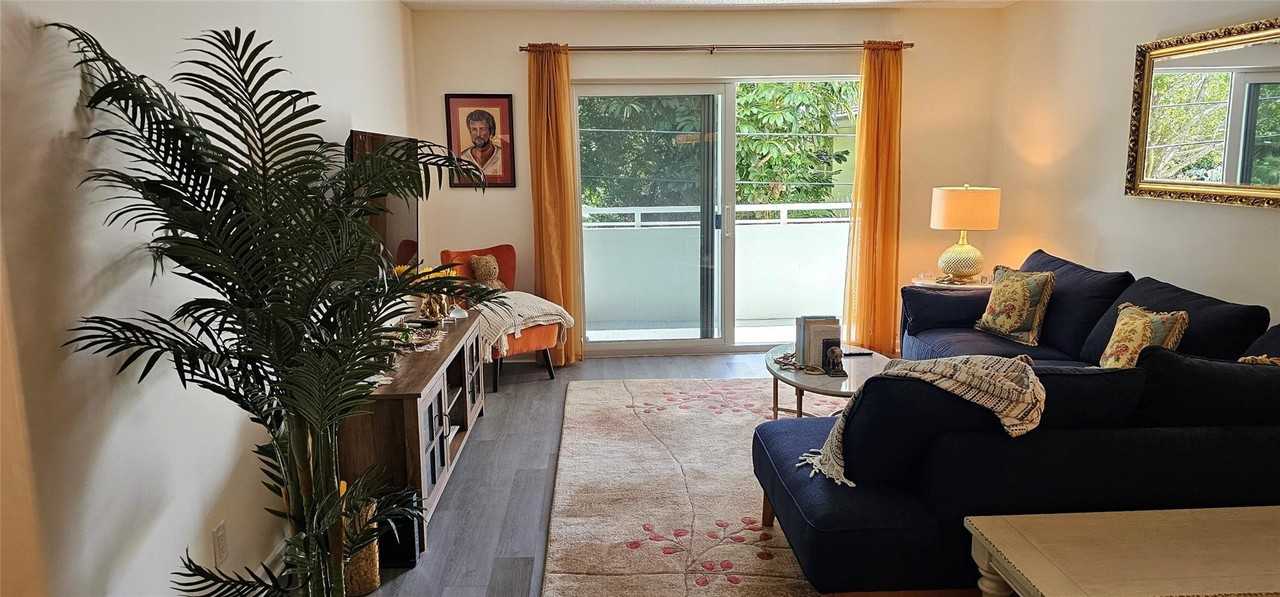 3212 Ne 12th St #202 - Photo 7 of 36