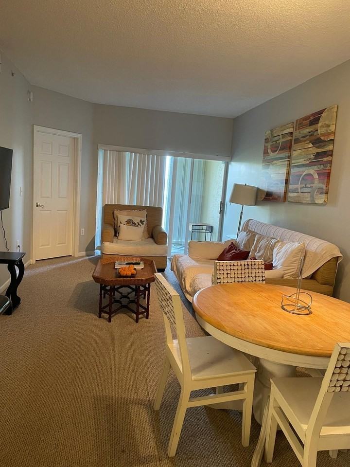 2060 Greenview Shores Blvd #319 - Photo 5 of 20