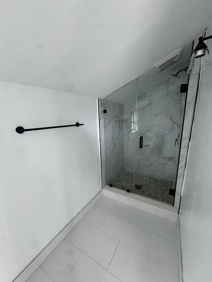 137 Sw 9th Ave - Photo 5 of 11