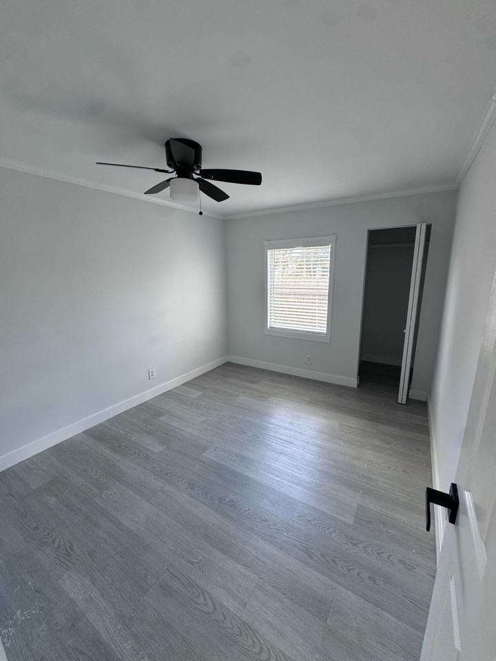 137 Sw 9th Ave - Photo 6 of 11