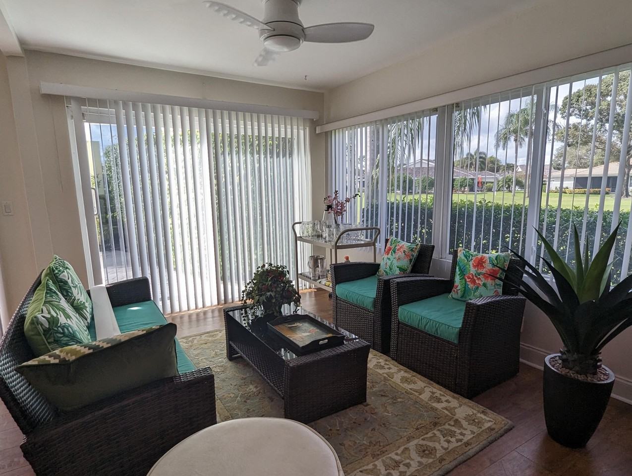 17042 Traverse Cir - Photo 7 of 30