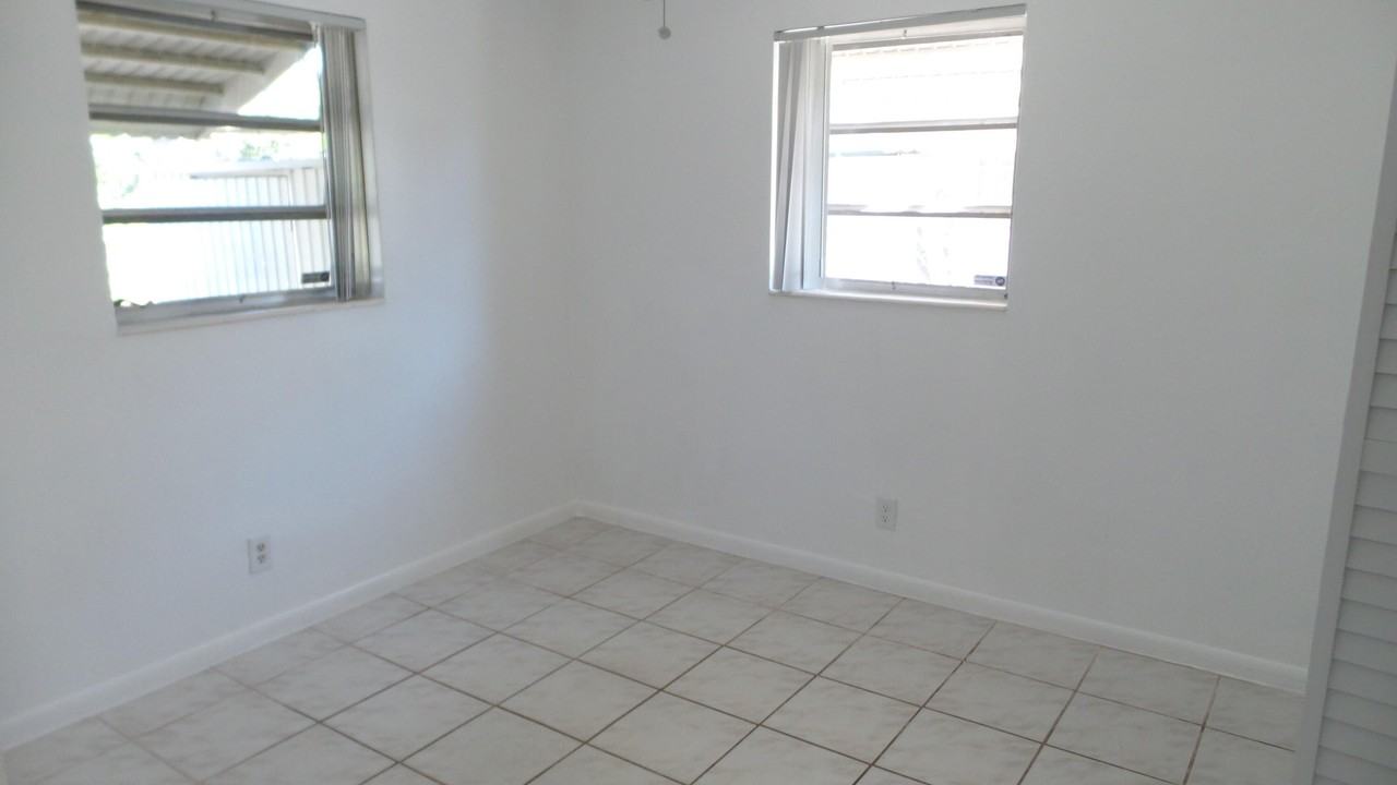 9459 Sw 51st Ct - Photo 7 of 24