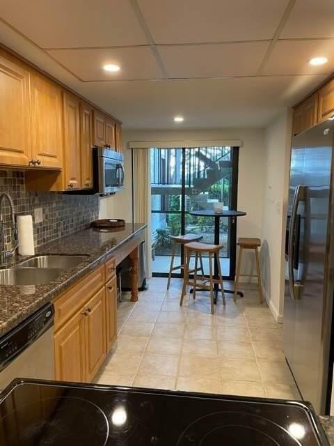 13400 Polo Rd W - Photo 5 of 16