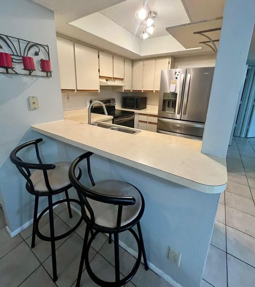 1537 Se Royal Green Cir #E204 - Photo 4 of 19