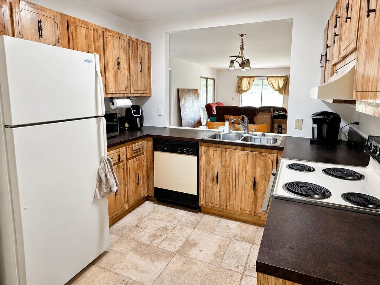 12497 Guilford Way - Photo 4 of 6