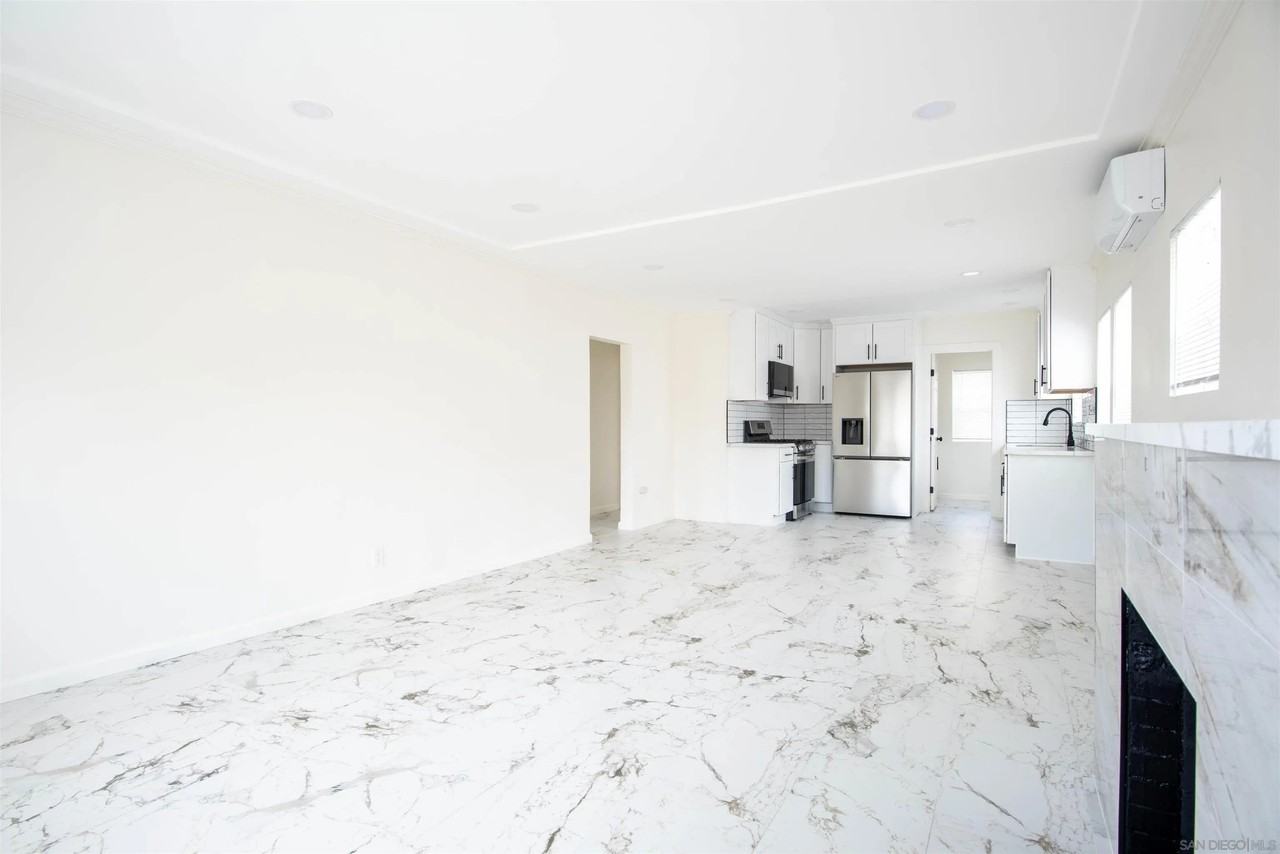 6352 Holabird St - Photo 3 of 19