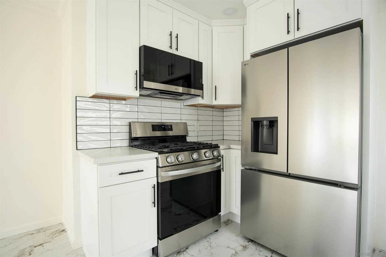 6352 Holabird St - Photo 7 of 19