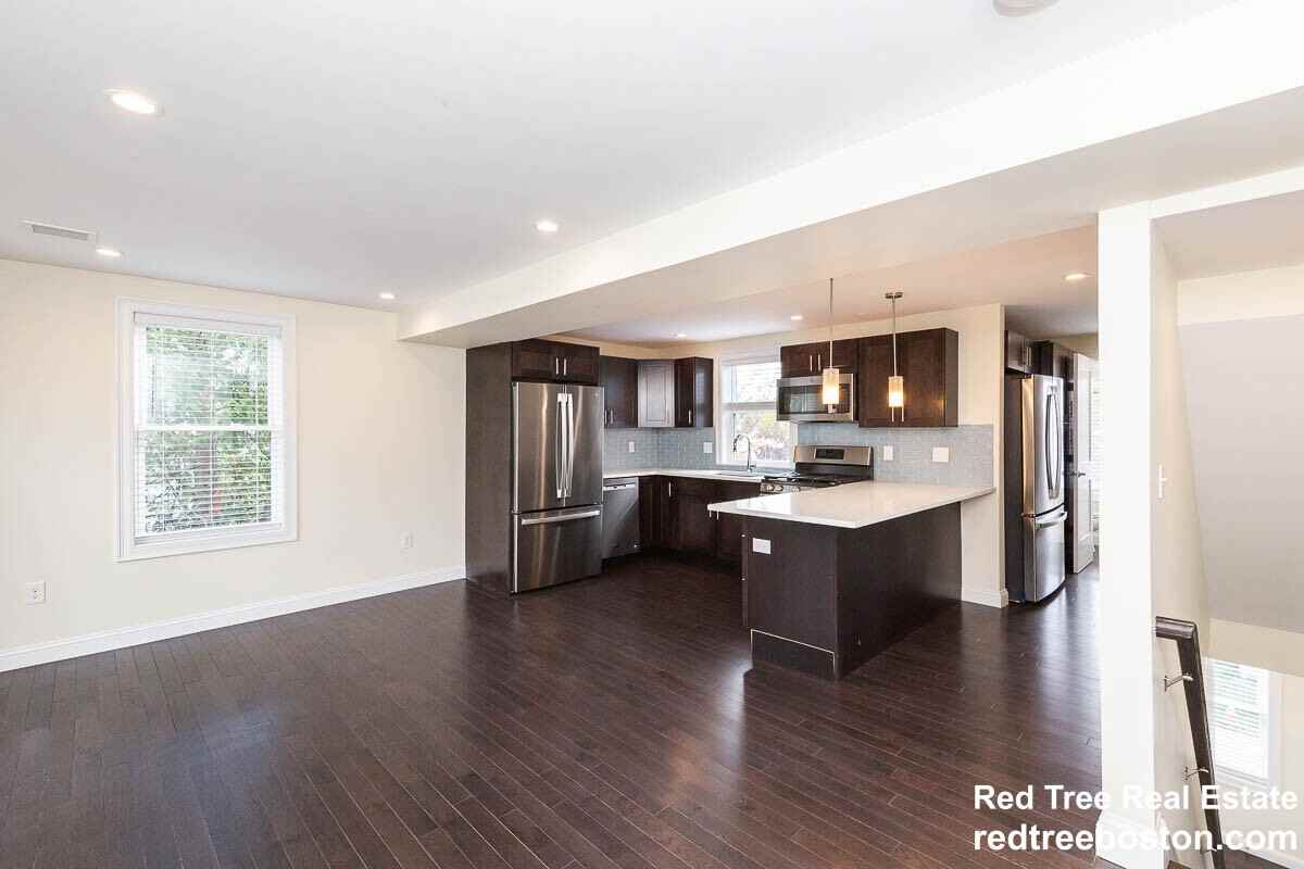 57 Catherine St #2 - Photo 4 of 24
