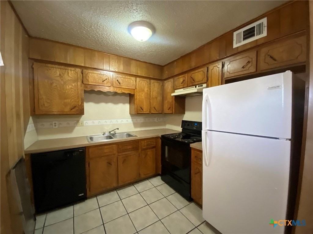607 N 20th St #204 - Photo 5 of 8