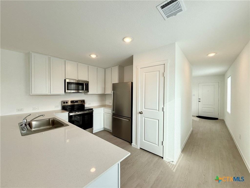 311 Moscato Rd - Photo 4 of 38