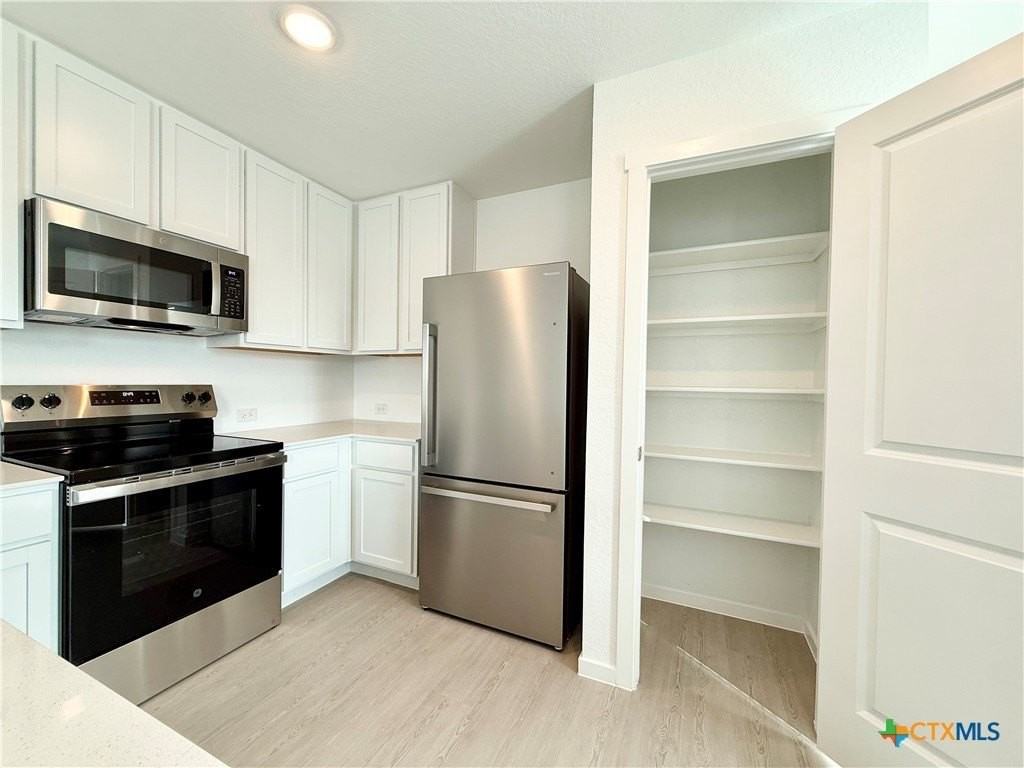 311 Moscato Rd - Photo 7 of 38
