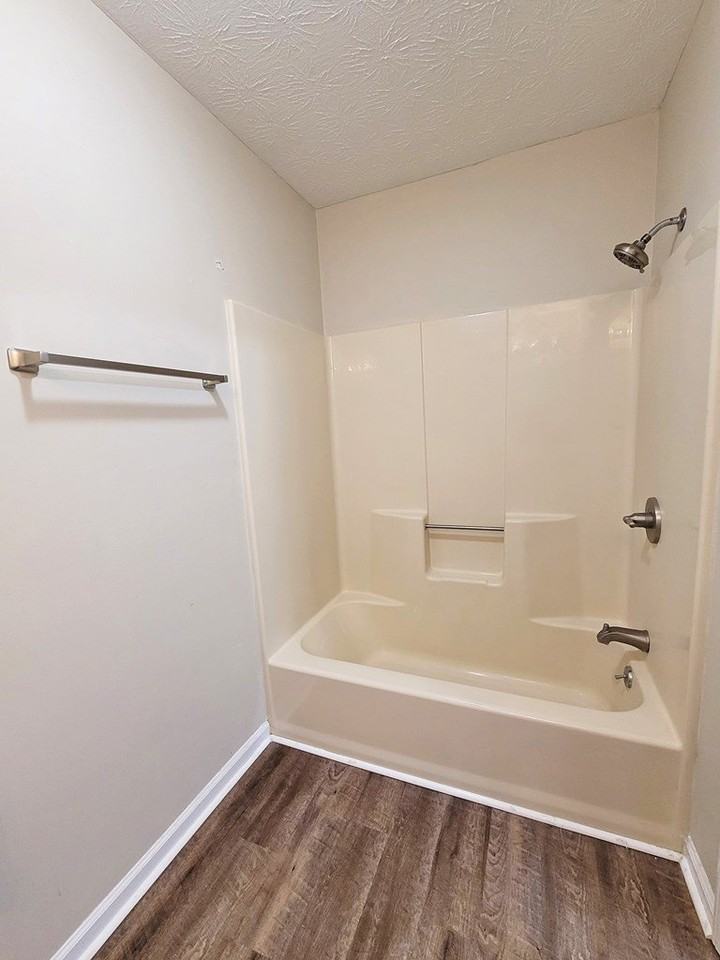 952 Beverly Dr - Photo 7 of 10
