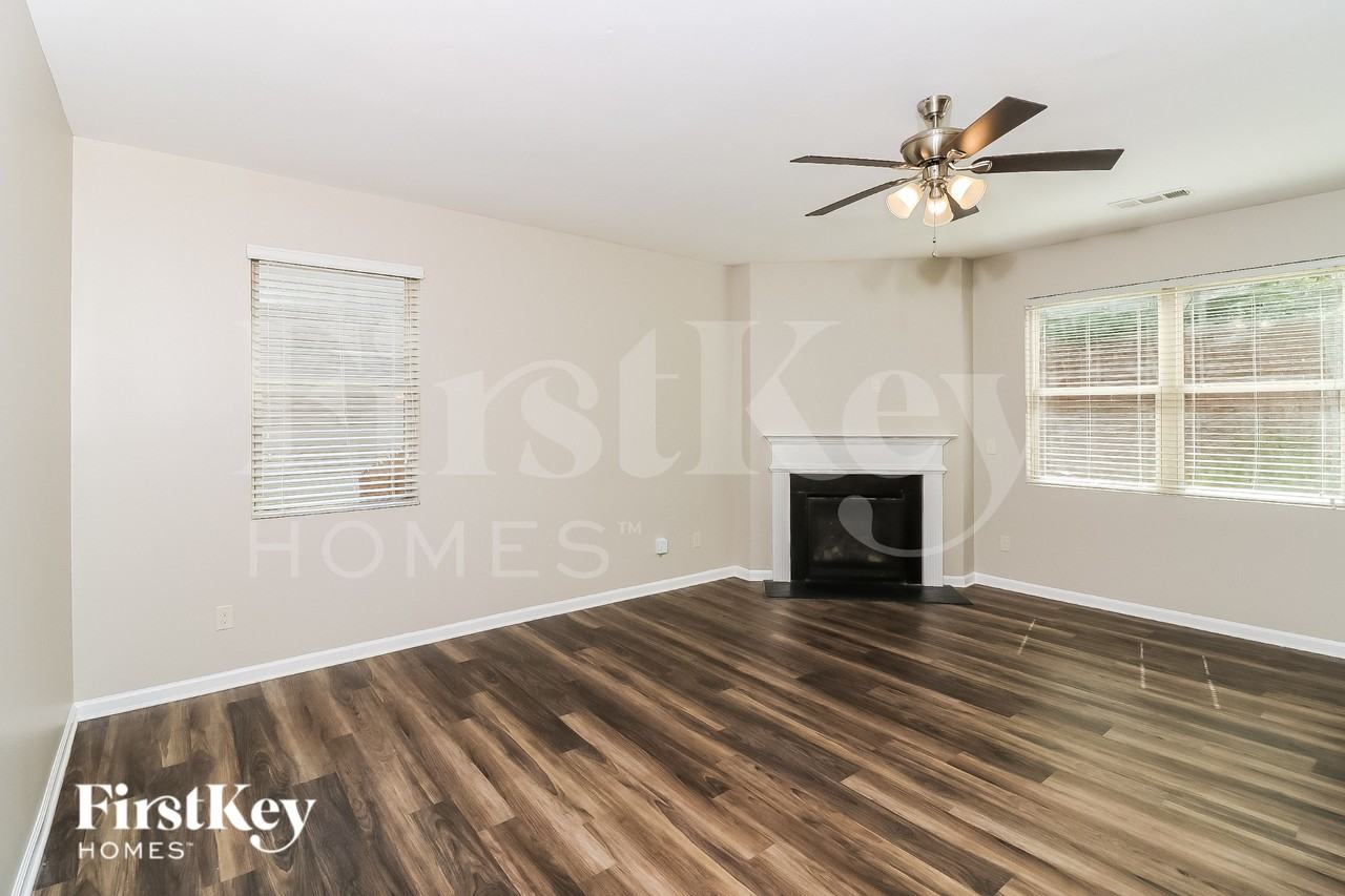 31 Wesleyan Way - Photo 3 of 16