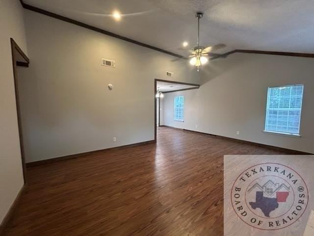 104 Washington St - Photo 2 of 8