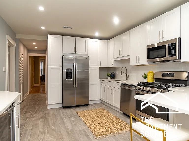3734 N Racine Ave #2F - Photo 3 of 20