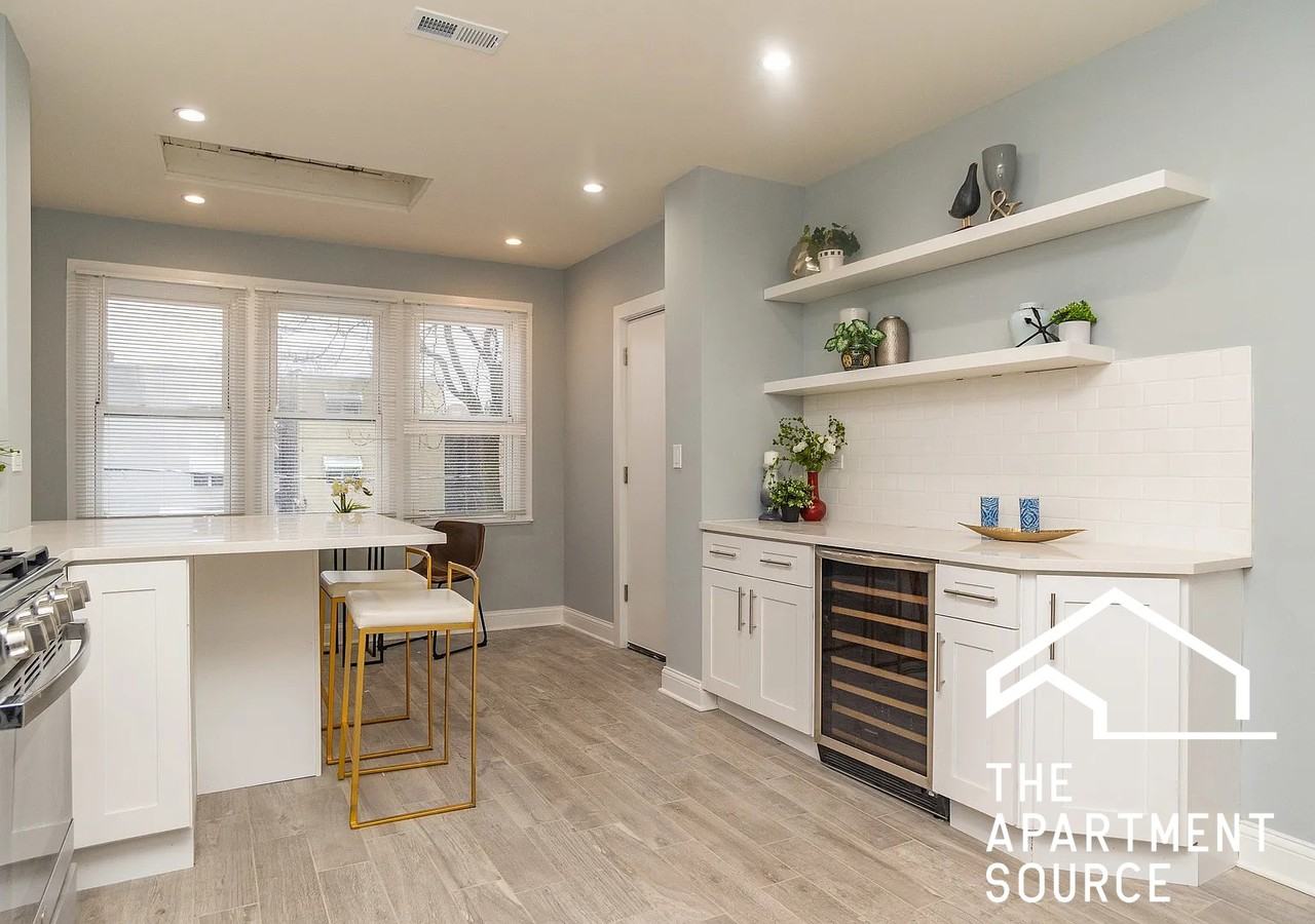 3734 N Racine Ave #2F - Photo 5 of 20